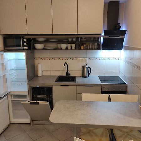 Apartman Renata Omis Exterior photo
