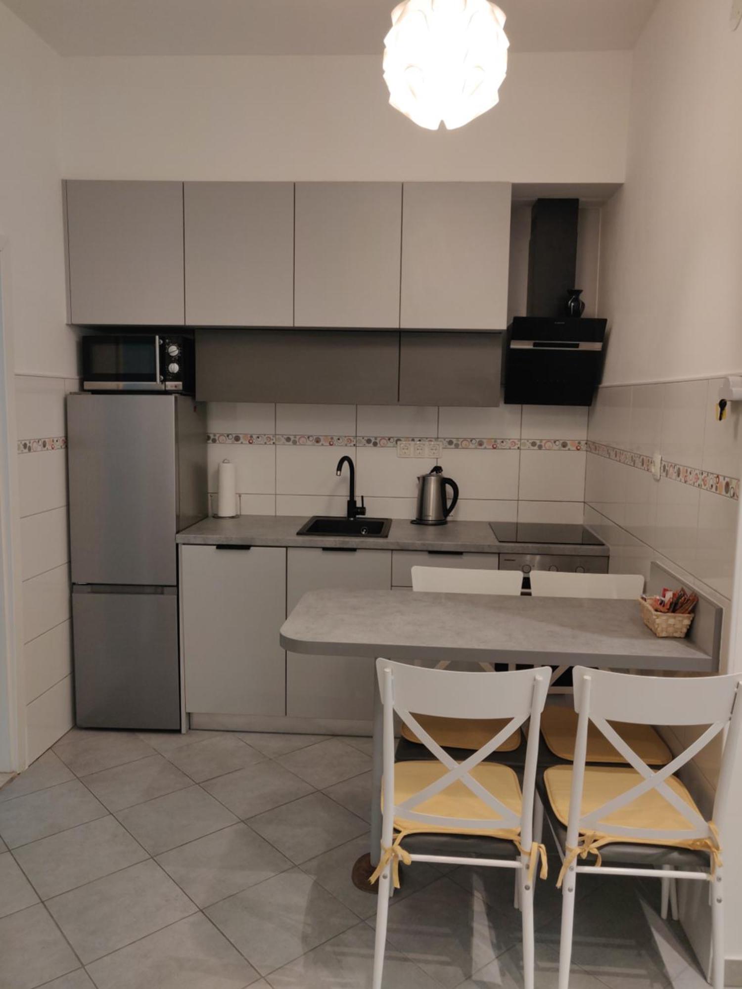 Apartman Renata Omis Exterior photo
